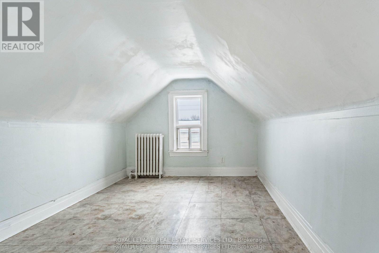 1160 Dufferin Street, Toronto, Ontario M6H 4B8 - Photo 12 - W13755630