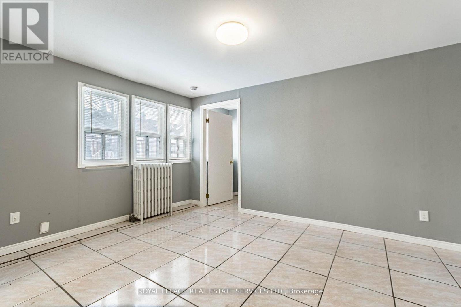 1160 Dufferin Street, Toronto, Ontario M6H 4B8 - Photo 16 - W13755630