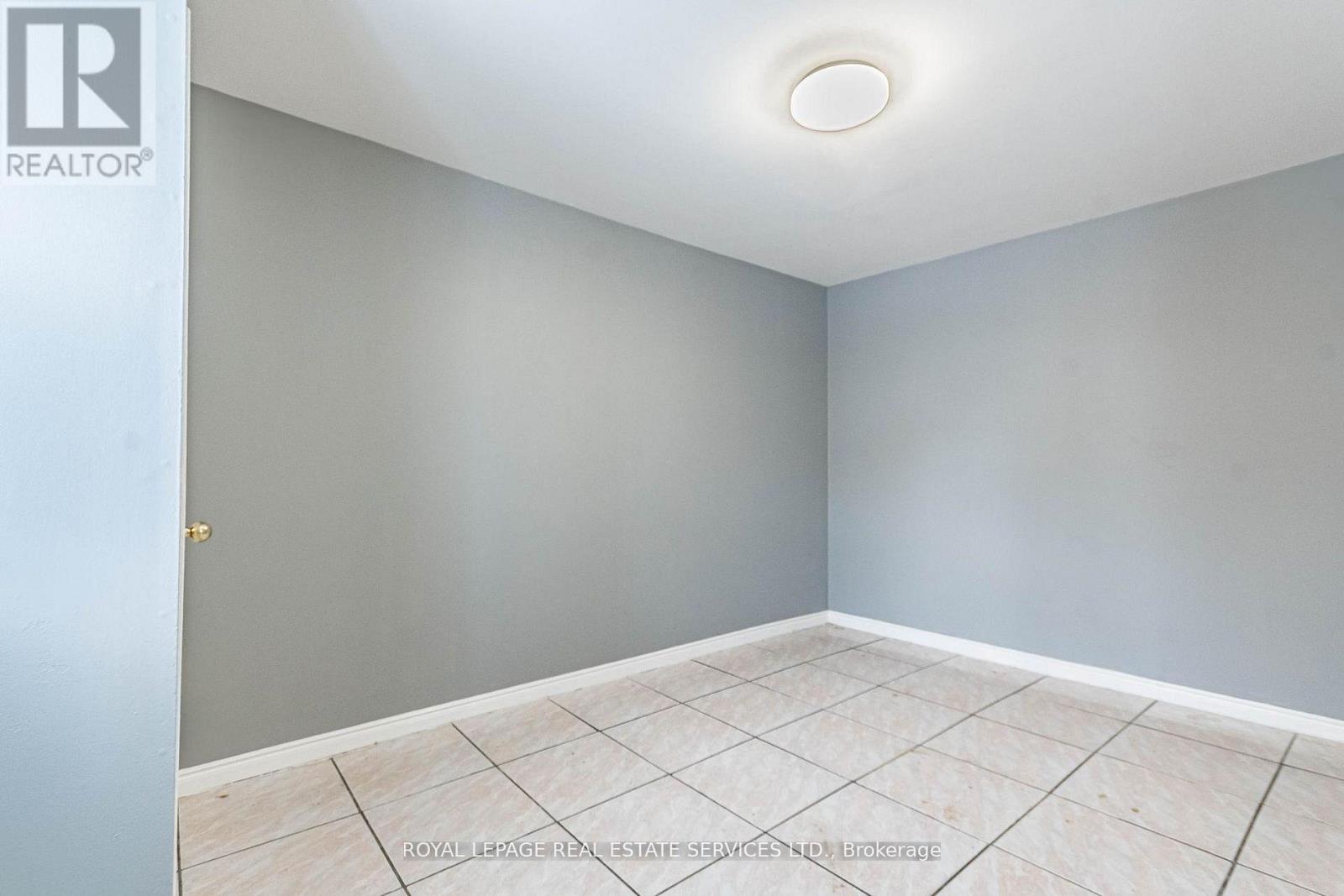 1160 Dufferin Street, Toronto, Ontario M6H 4B8 - Photo 18 - W13755630