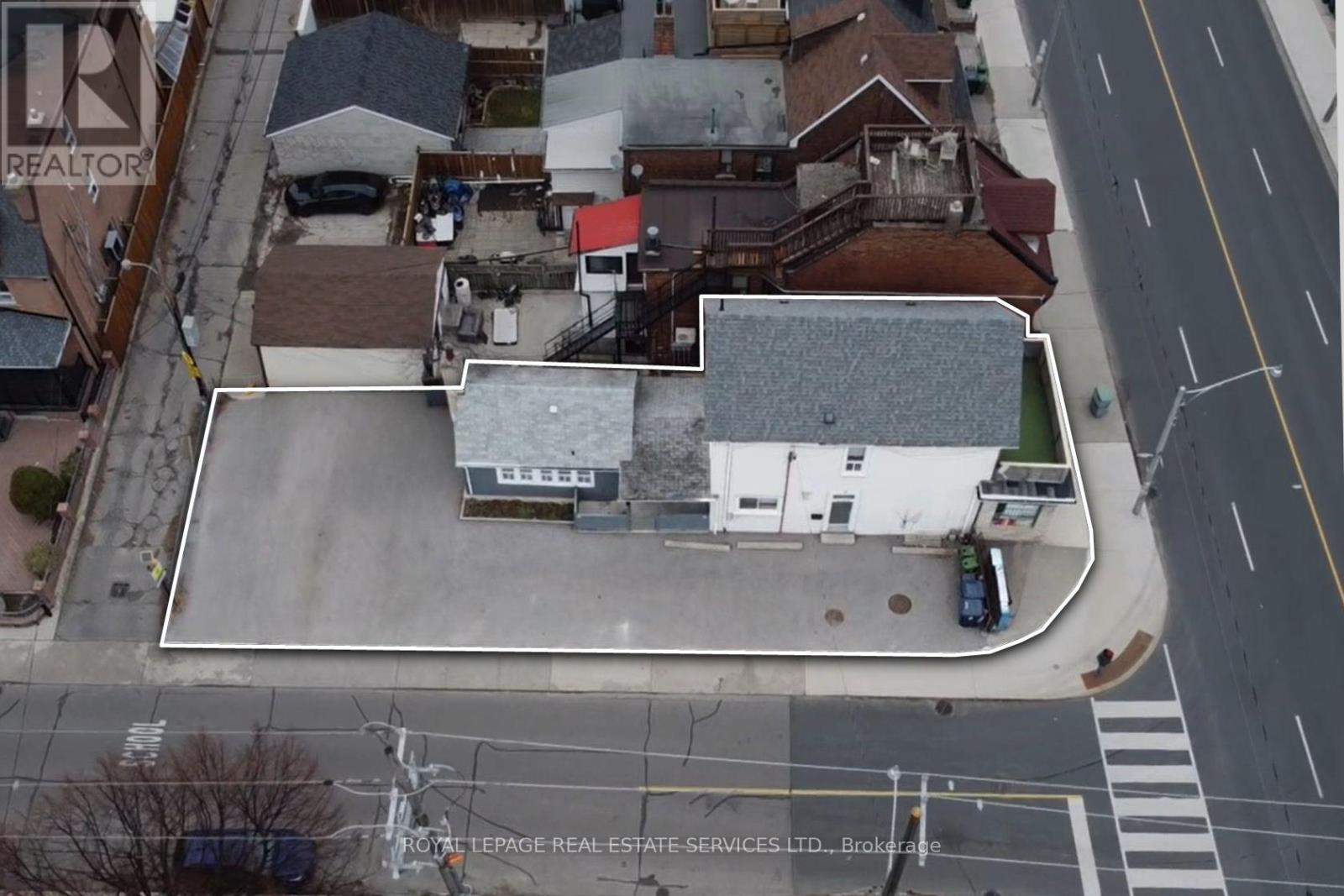 1160 Dufferin Street, Toronto, Ontario M6H 4B8 - Photo 2 - W13755630