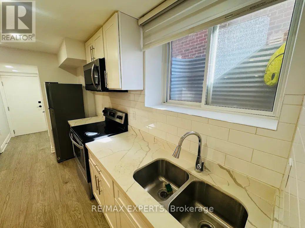 2 - 117 Baffin Crescent, Brampton, Ontario L7A 4K9 - Photo 12 - W13755662
