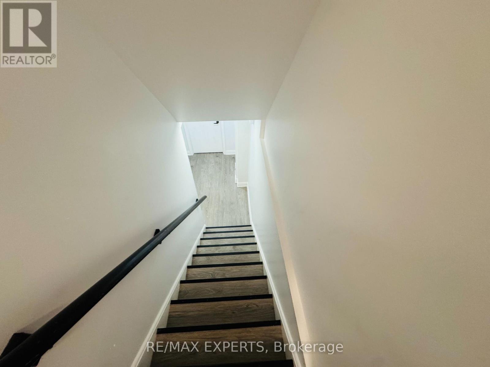 2 - 117 Baffin Crescent, Brampton, Ontario L7A 4K9 - Photo 3 - W13755662