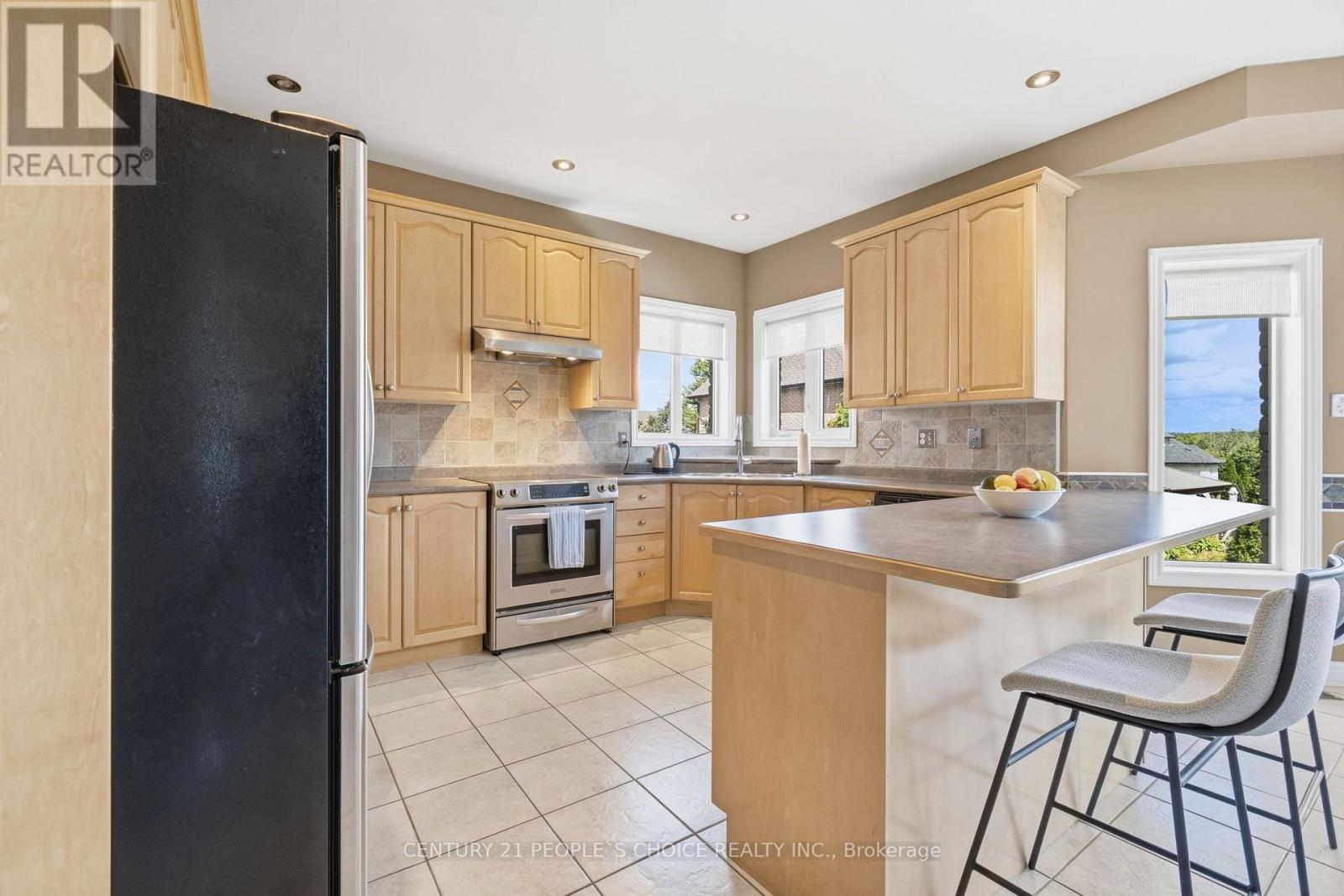 43 Strawberry Hill Court, Caledon, Ontario L7E 2M4 - Photo 16 - W13755670