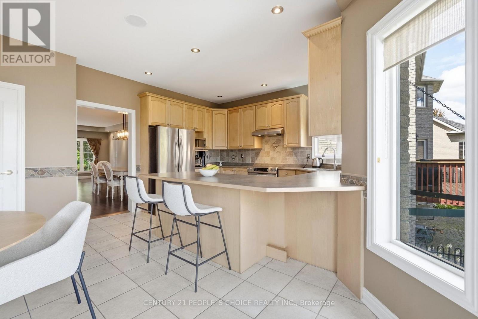 43 Strawberry Hill Court, Caledon, Ontario L7E 2M4 - Photo 17 - W13755670