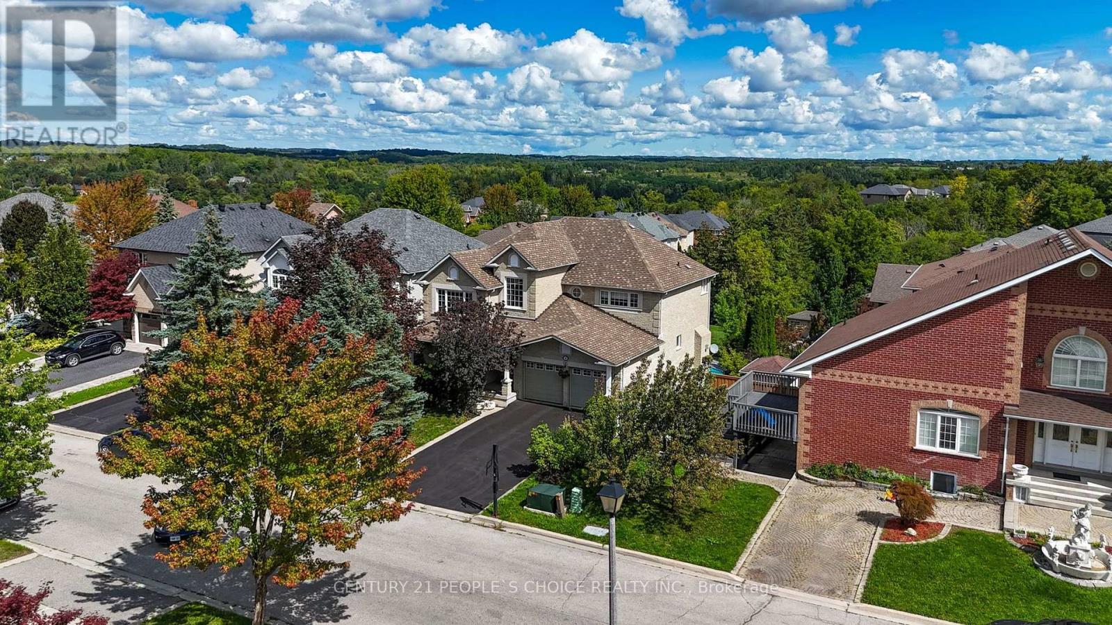 43 Strawberry Hill Court, Caledon, Ontario L7E 2M4 - Photo 3 - W13755670