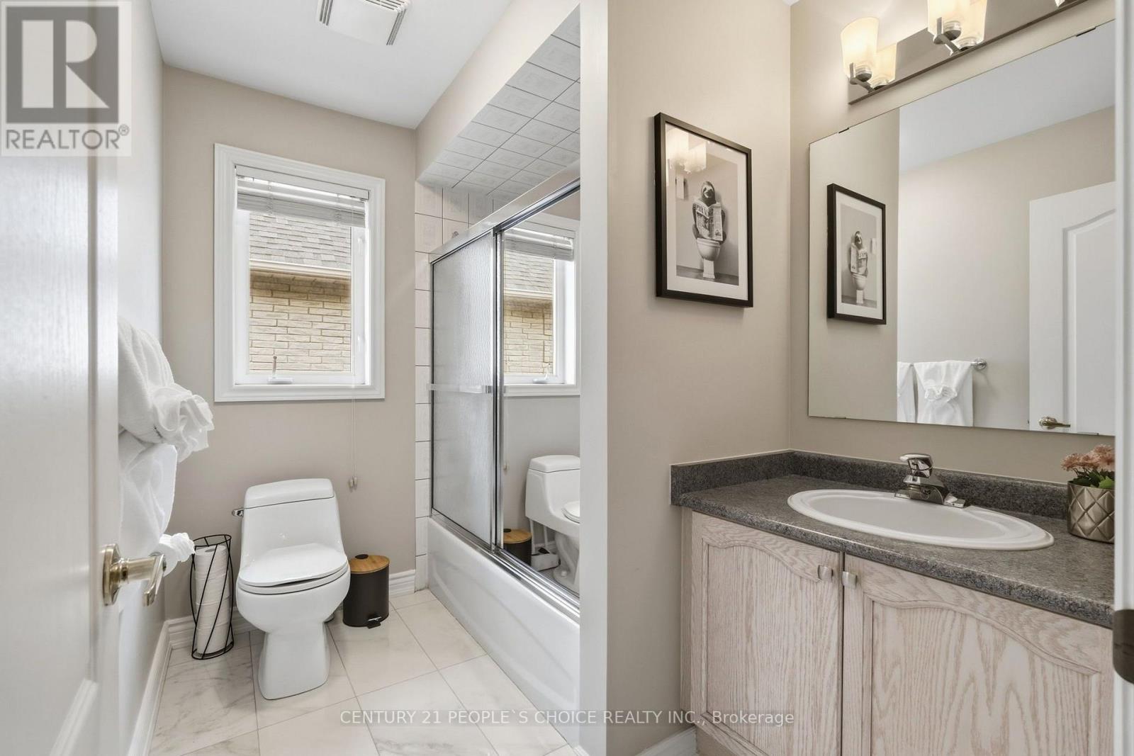 43 Strawberry Hill Court, Caledon, Ontario L7E 2M4 - Photo 34 - W13755670