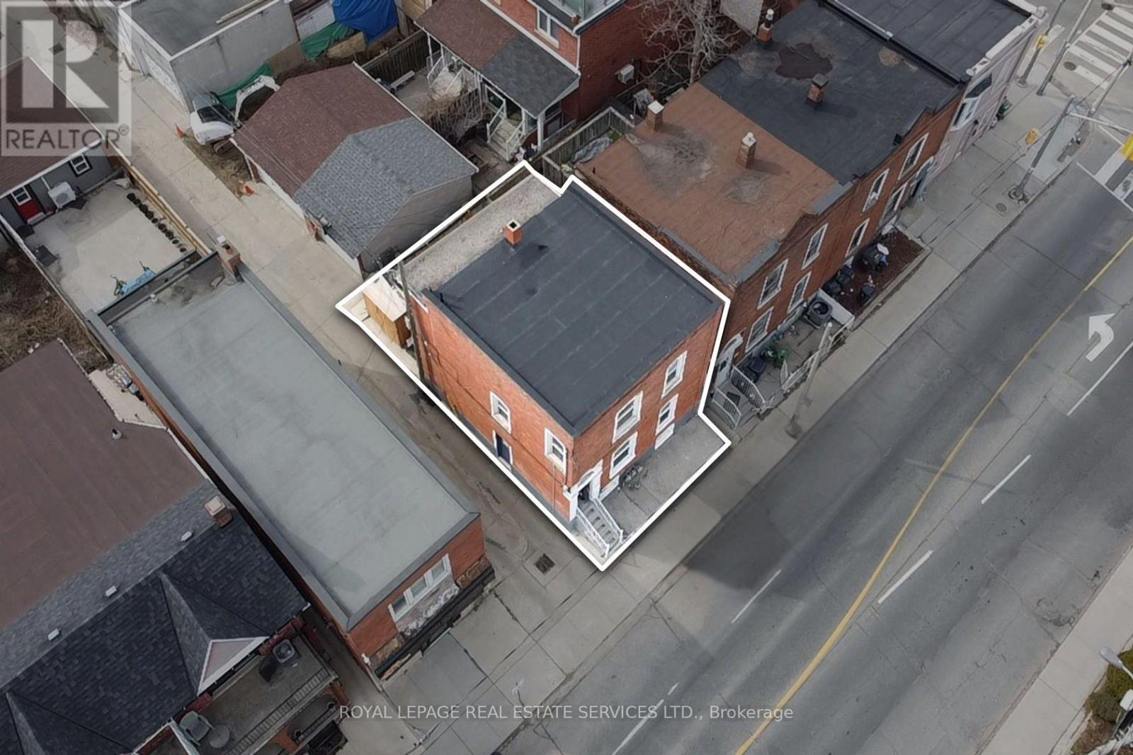 740 LANSDOWNE AVENUE, Toronto, Ontario