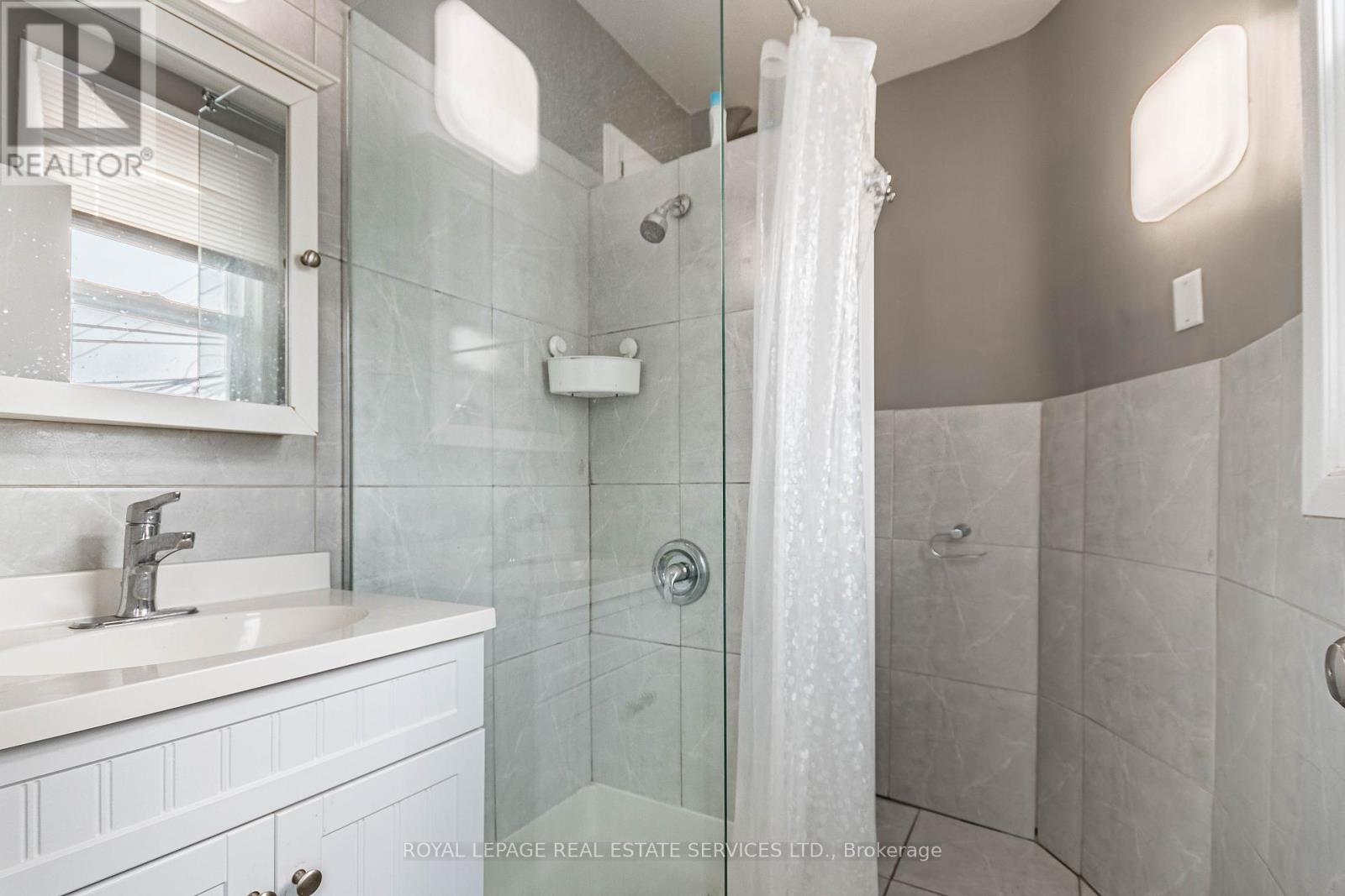 740 Lansdowne Avenue, Toronto, Ontario M6H 3Y8 - Photo 15 - W13755698
