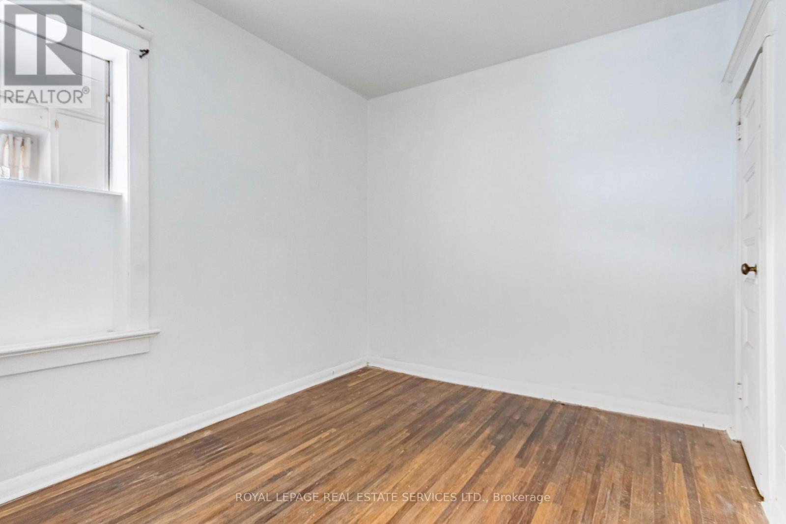 740 Lansdowne Avenue, Toronto, Ontario M6H 3Y8 - Photo 4 - W13755698