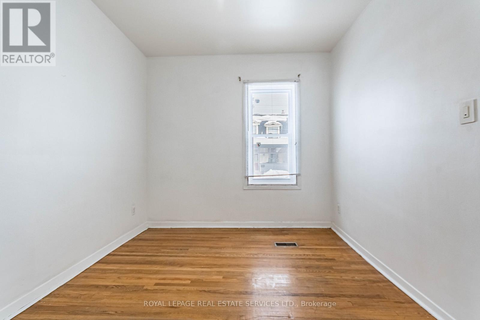 740 Lansdowne Avenue, Toronto, Ontario M6H 3Y8 - Photo 6 - W13755698
