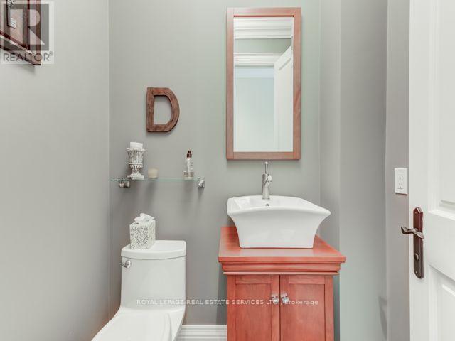 42 Mervyn Avenue, Toronto (Islington-City Centre West), Ontario  M9B 1N3 - Photo 15 - W13755740