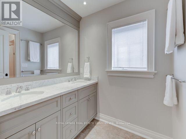42 Mervyn Avenue, Toronto (Islington-City Centre West), Ontario  M9B 1N3 - Photo 18 - W13755740