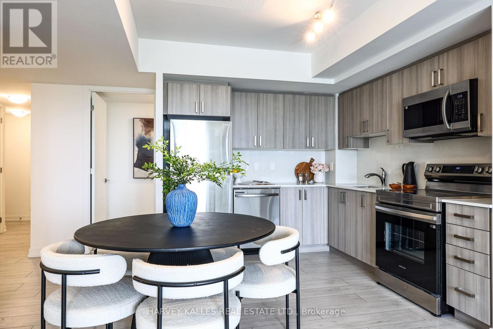 606 - 556 Marlee Avenue, Toronto, Ontario  M6B 0B1 - Photo 7 - W13755748