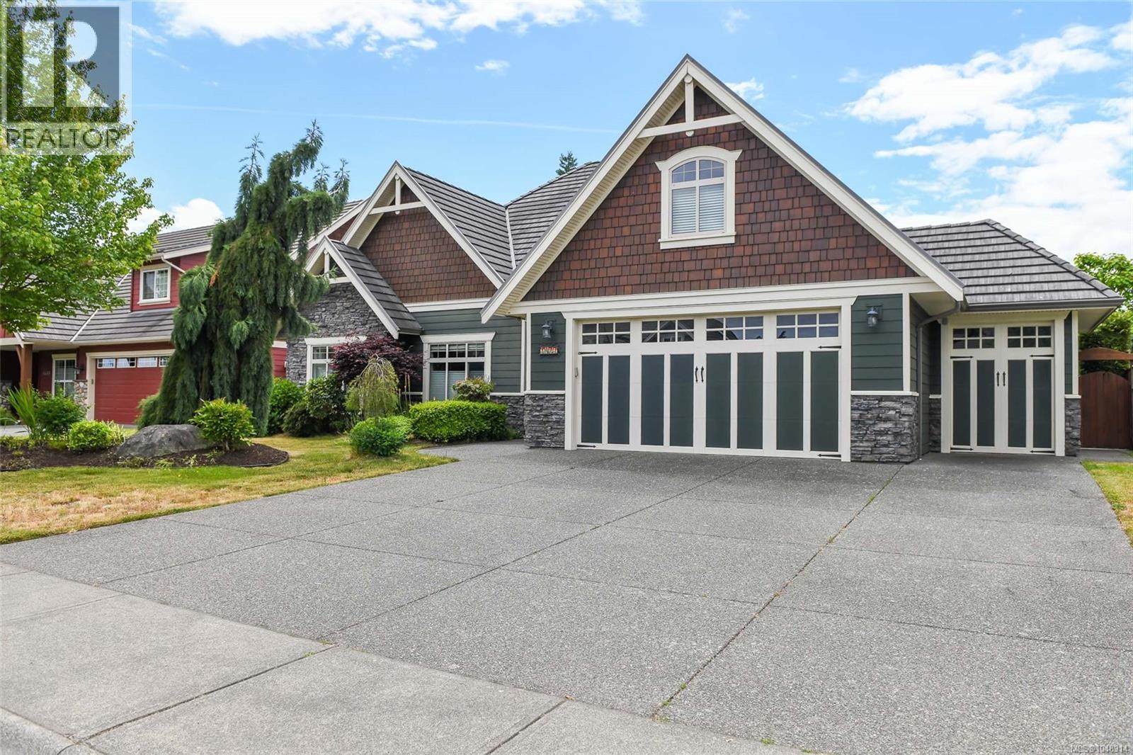 1477 Crown Isle Dr, Courtenay, British Columbia
