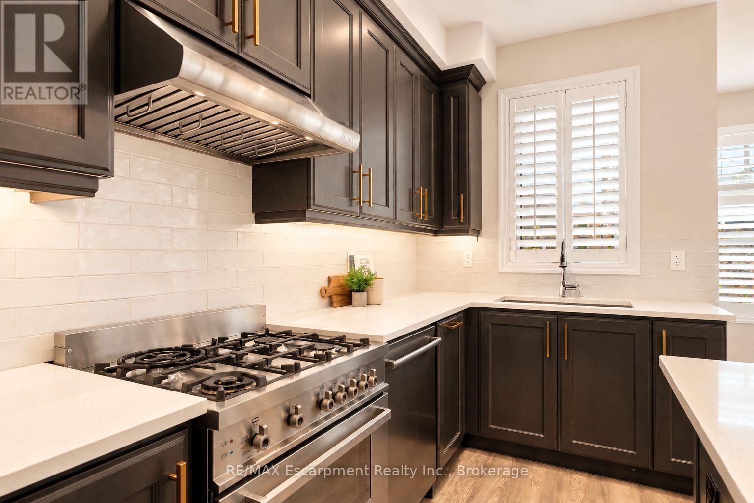 143 Threshing Mill Boulevard, Oakville, Ontario  L6H 0V5 - Photo 15 - W13689008