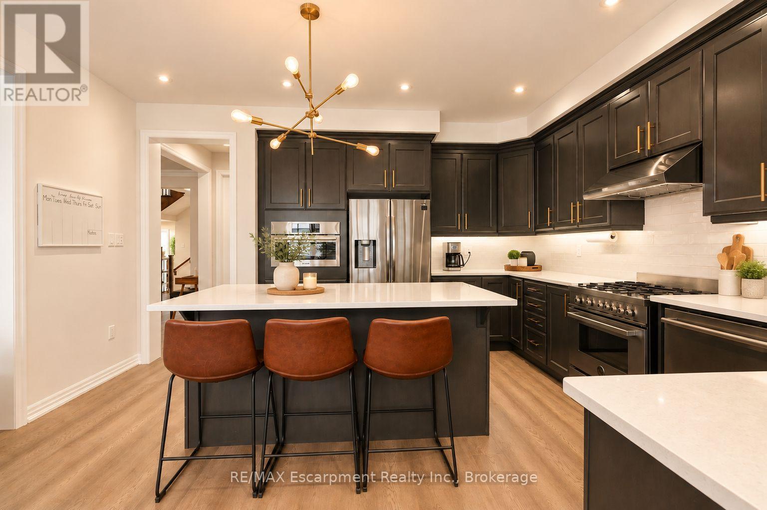 143 Threshing Mill Boulevard, Oakville, Ontario  L6H 0V5 - Photo 16 - W13689008
