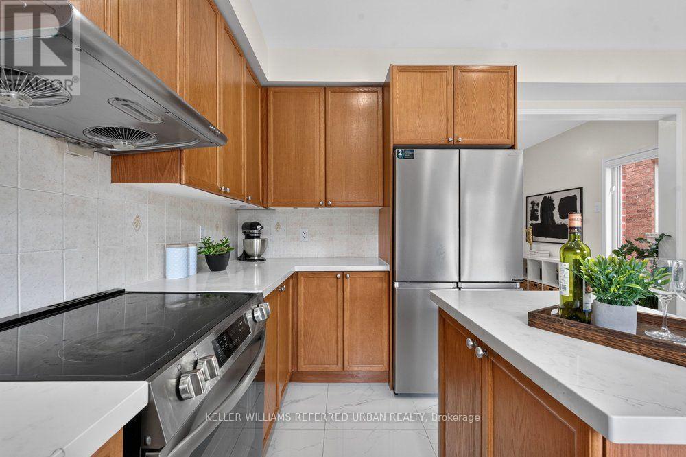571 Reeves Way Boulevard, Whitchurch-Stouffville, Ontario  L4A 0H1 - Photo 14 - N13751430