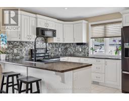 22 HUNTER AVENUE, Tay, Ontario
