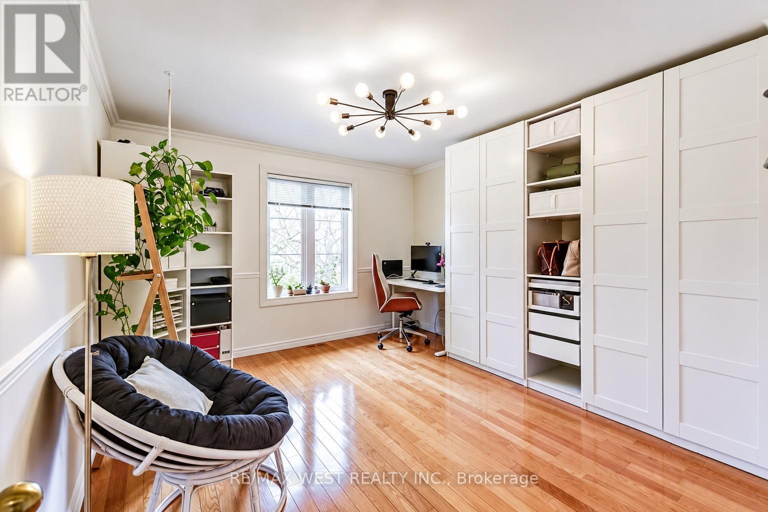 15 Wendover Road, Toronto, Ontario  M8X 2L1 - Photo 10 - W13711208