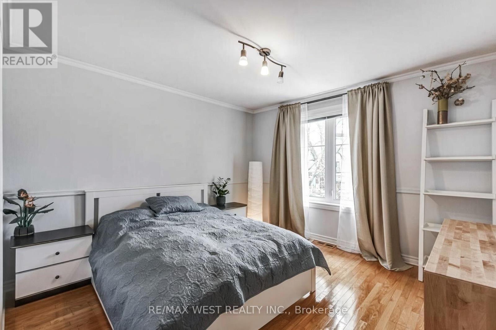 15 Wendover Road, Toronto, Ontario  M8X 2L1 - Photo 11 - W13711208