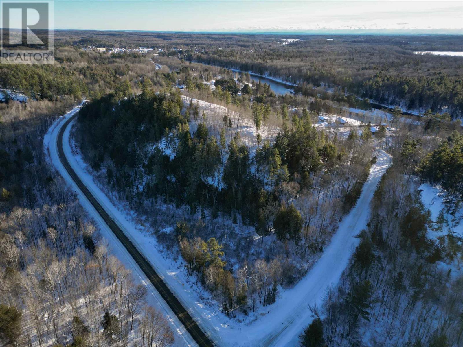 6-8 Robertson Rd, Huron Shores, Ontario  P0R 1H0 - Photo 10 - SM262457
