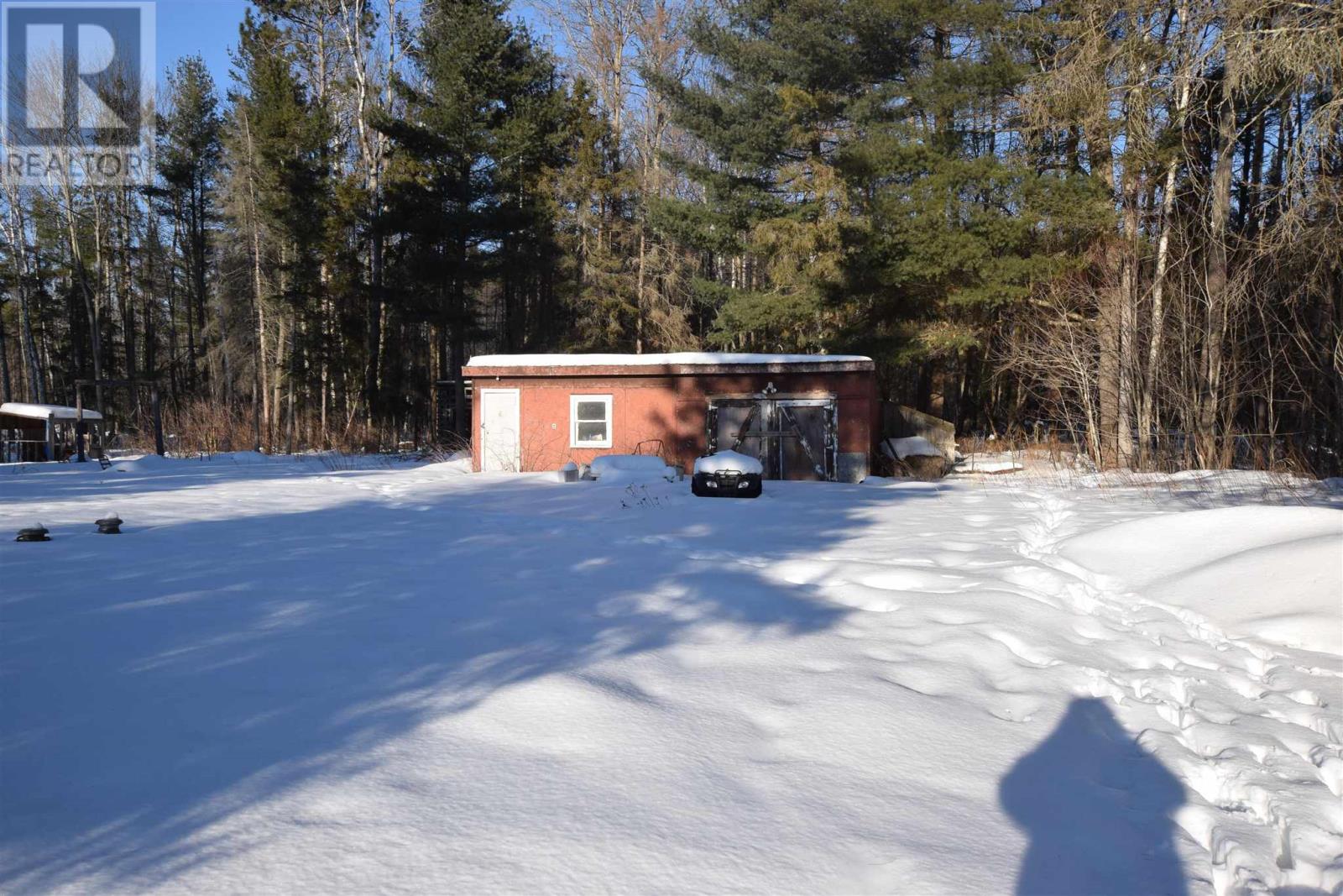 6-8 Robertson Rd, Huron Shores, Ontario  P0R 1H0 - Photo 20 - SM262457