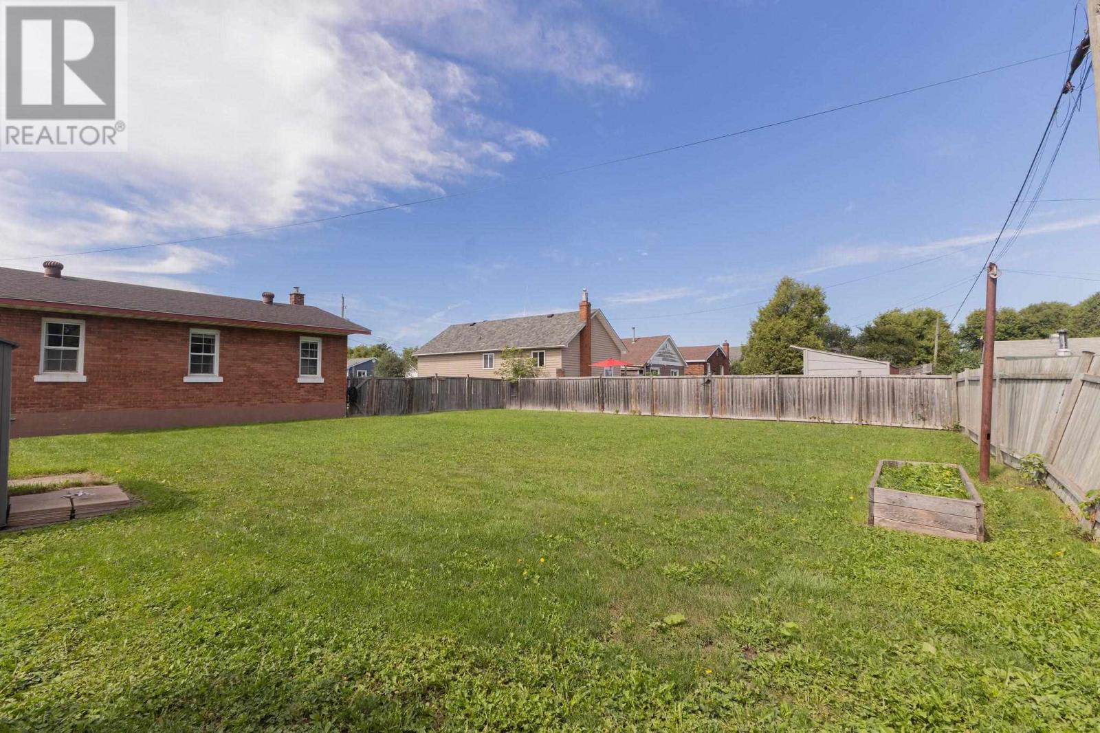 124 Mcfadden Ave, Sault Ste. Marie, Ontario  P6C 4T2 - Photo 41 - SM262458
