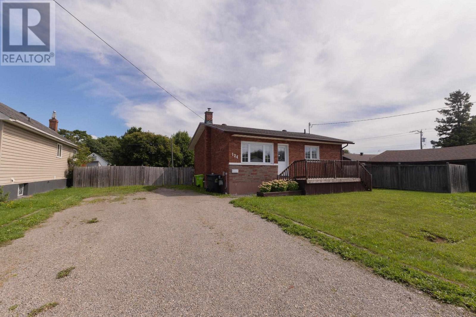 124 Mcfadden Ave, Sault Ste. Marie, Ontario  P6C 4T2 - Photo 45 - SM262458