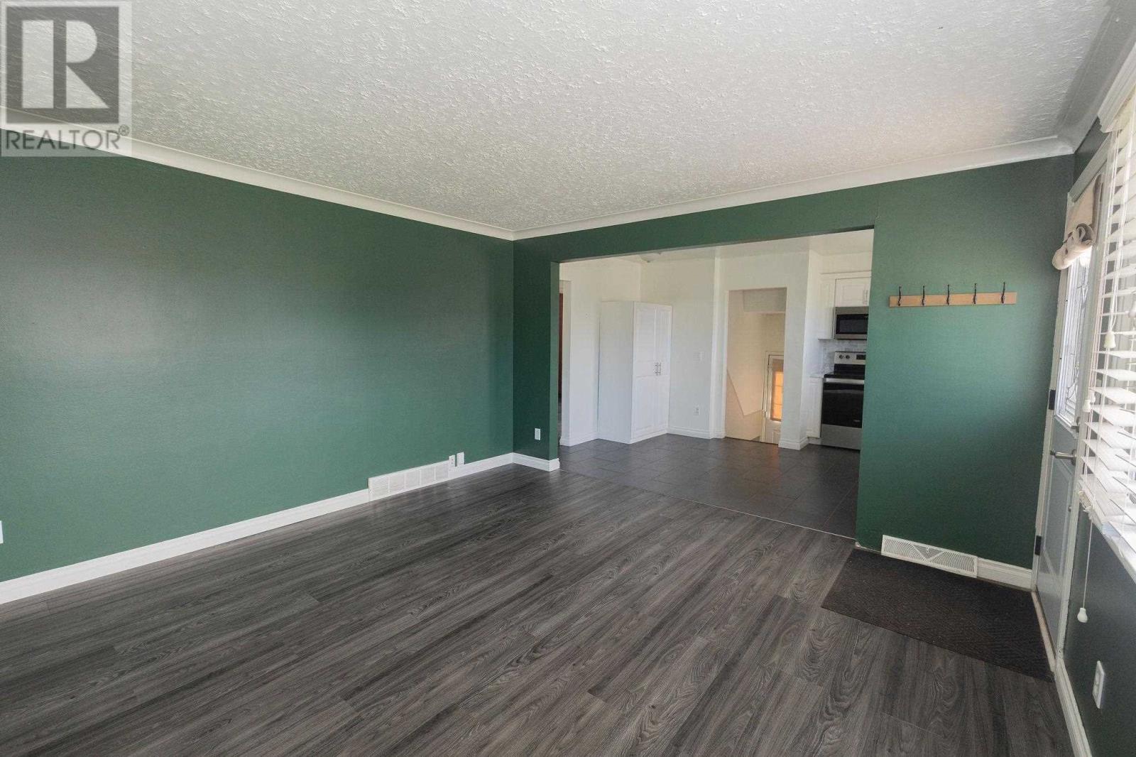 124 Mcfadden Ave, Sault Ste. Marie, Ontario  P6C 4T2 - Photo 7 - SM262458
