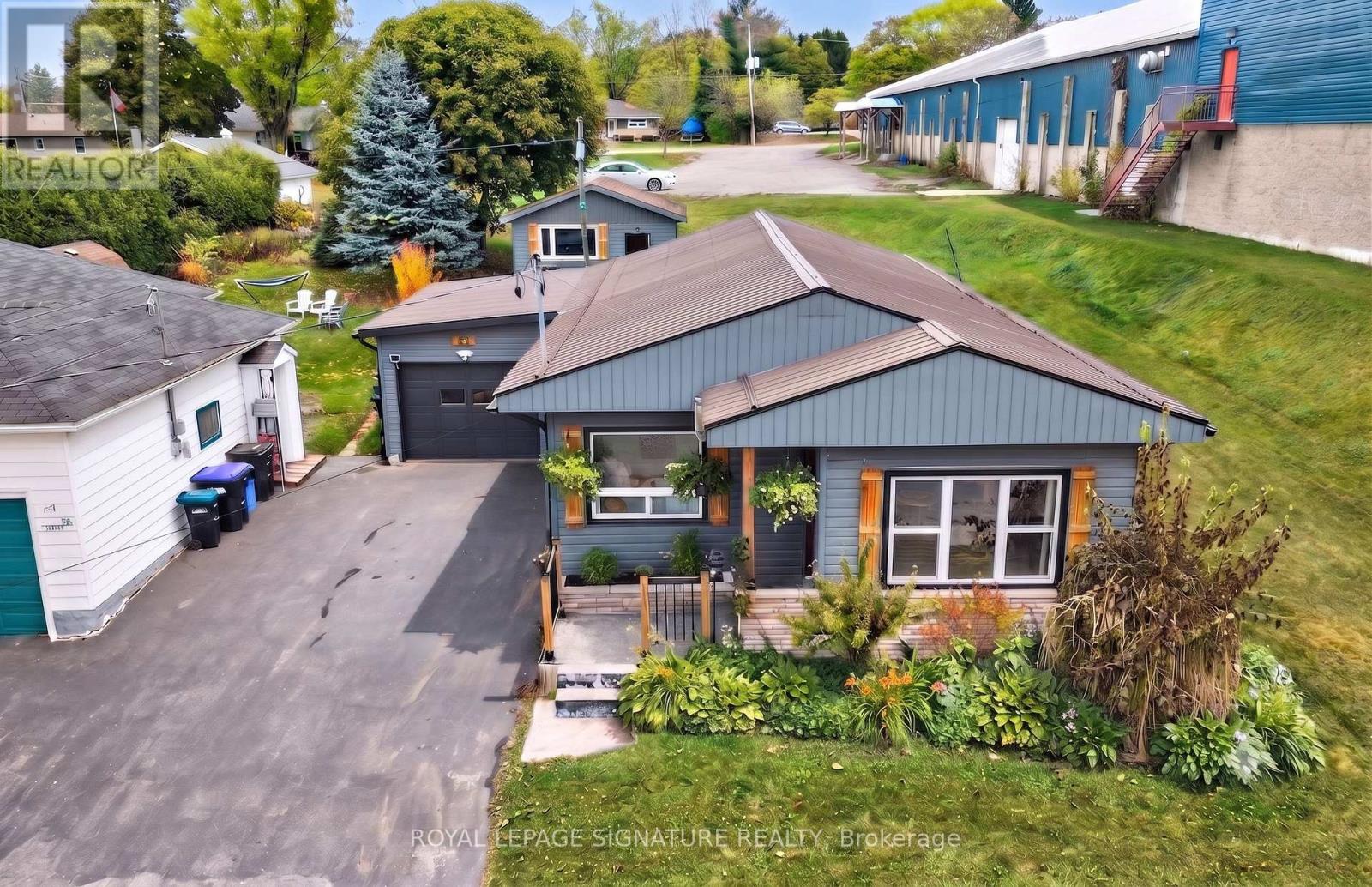 57 Maria Street, Penetanguishene, Ontario  L9M 1L3 - Photo 7 - S13553834