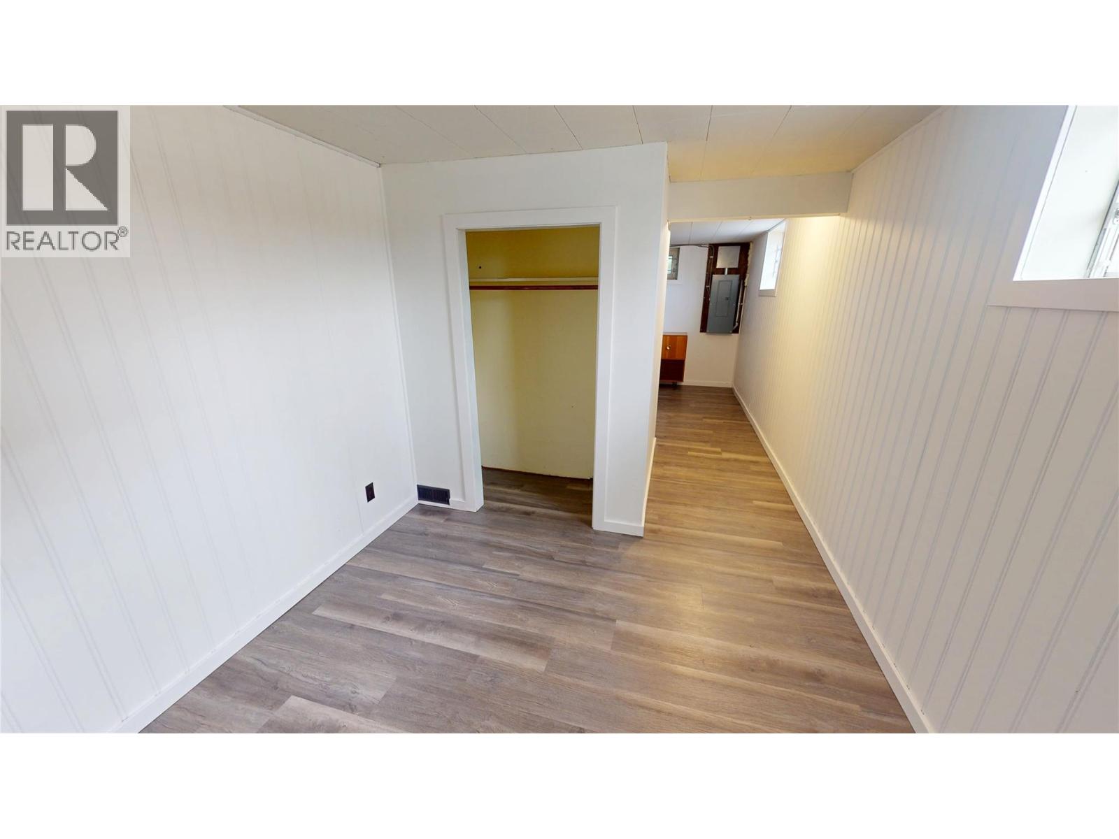 301 9th Street S, Cranbrook, British Columbia V1C 1R2 - Photo 22 - 10400085