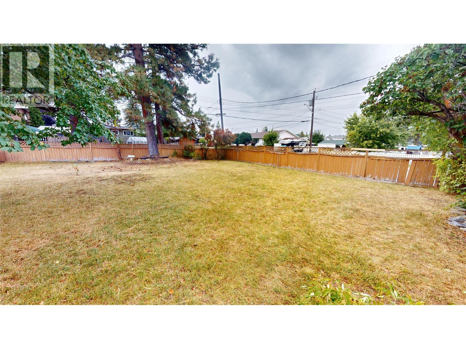 301 9th Street S, Cranbrook, British Columbia V1C 1R2 - Photo 23 - 10400085