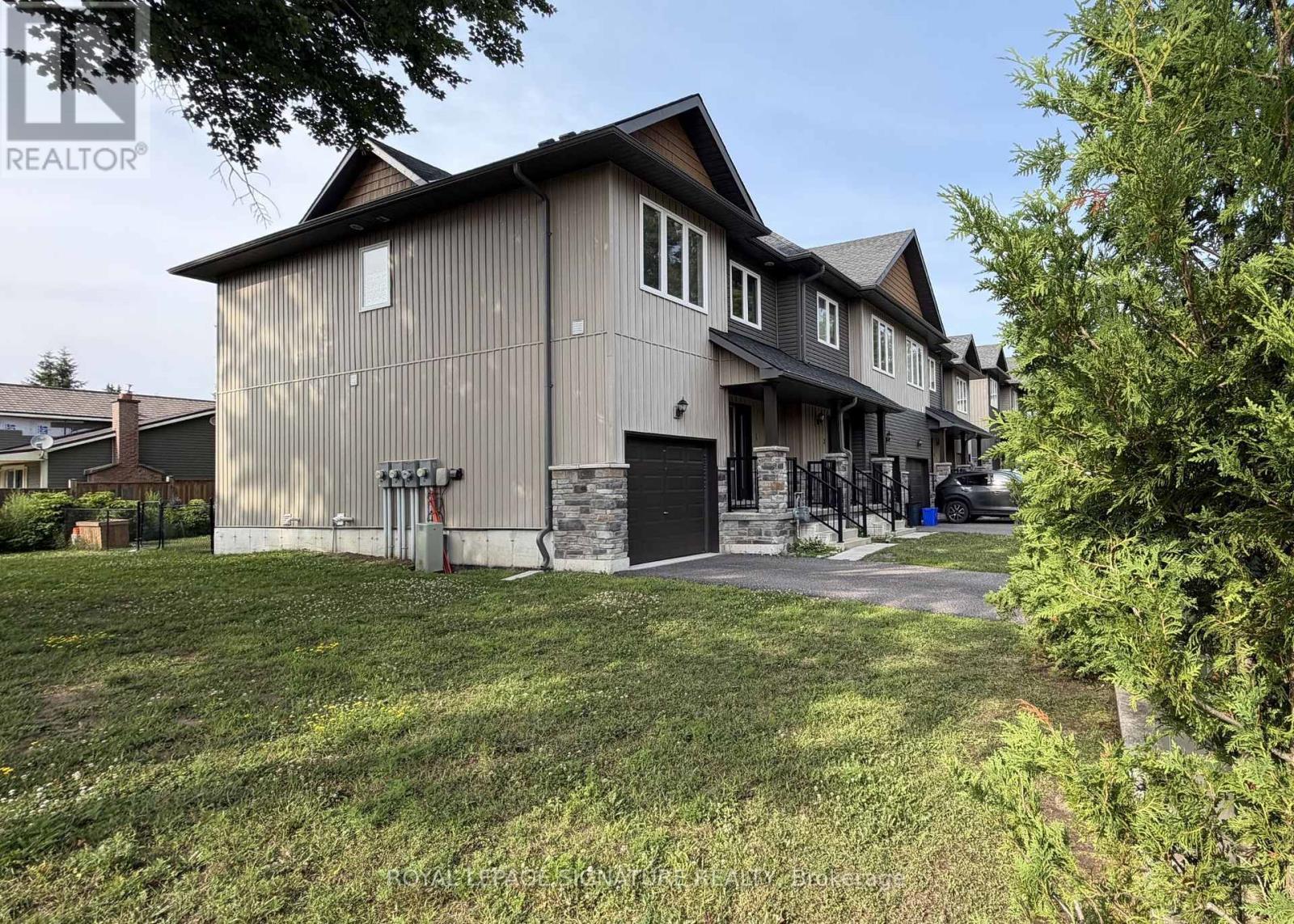 1 - 393 Manitoba Street N, Bracebridge, Ontario  P1L 1B4 - Photo 2 - X13586518