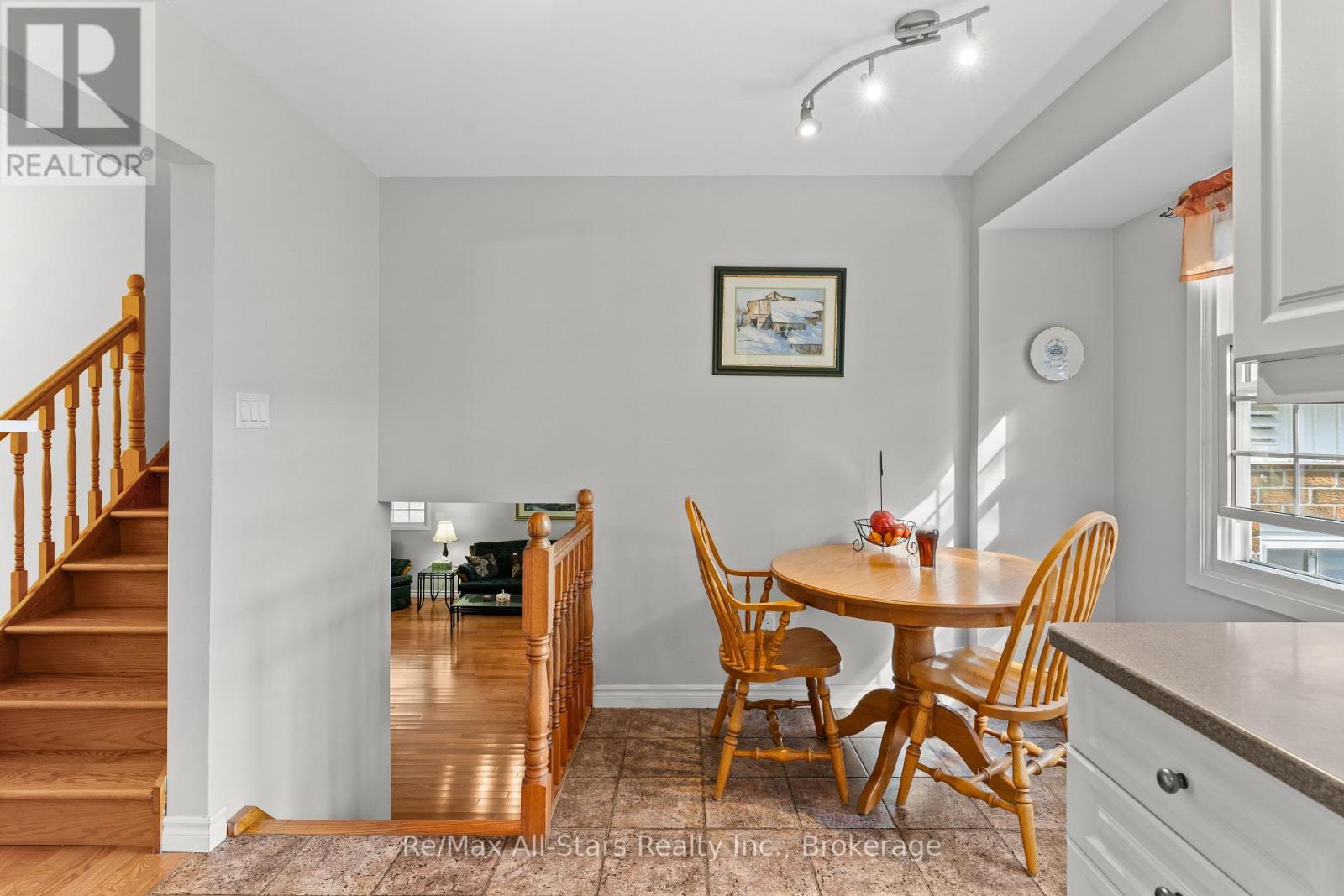 137 Reid Street, Kawartha Lakes, Ontario  K0M 1A0 - Photo 13 - X13755862