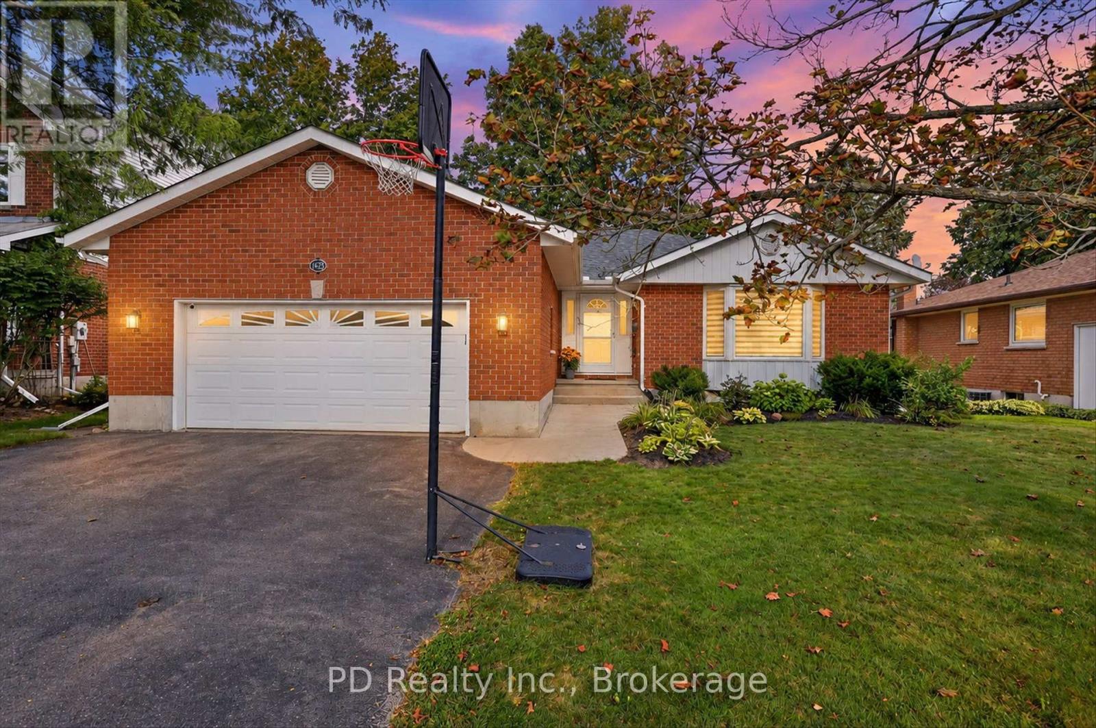 1436 WILDLARK DRIVE, Peterborough, Ontario
