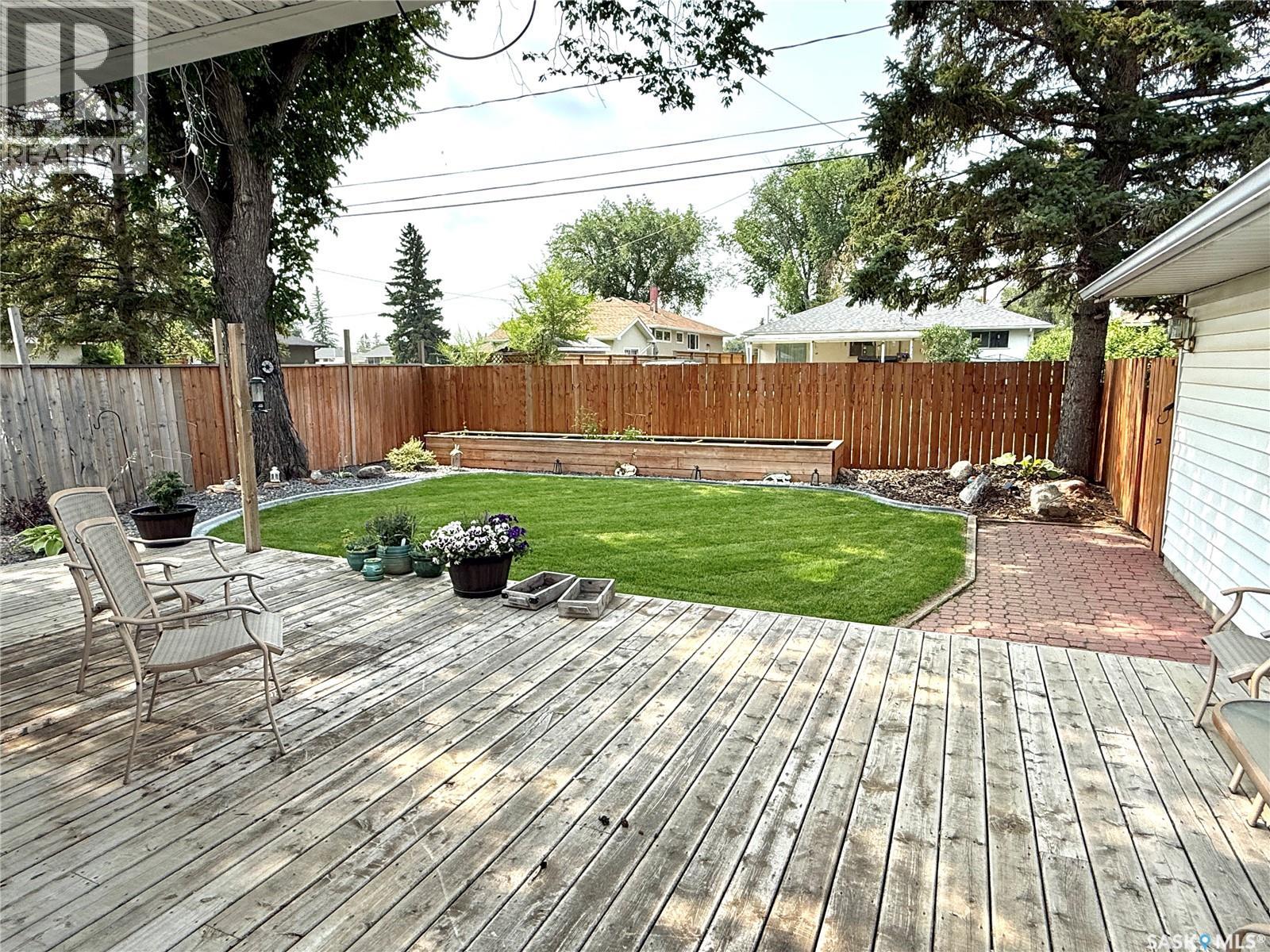 1711 93rd Street, North Battleford, Saskatchewan  S9A 0C7 - Photo 3 - SK047739