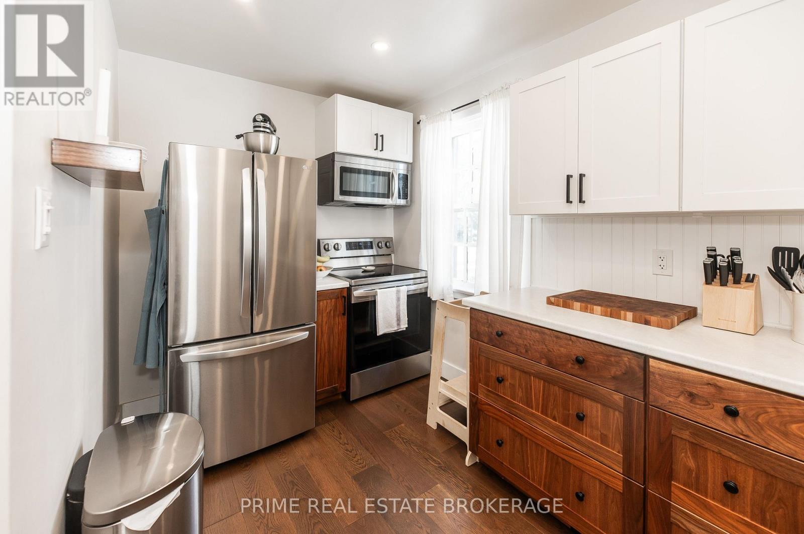 8 Pine Street, St. Thomas, Ontario  N5R 1L9 - Photo 19 - X13755826
