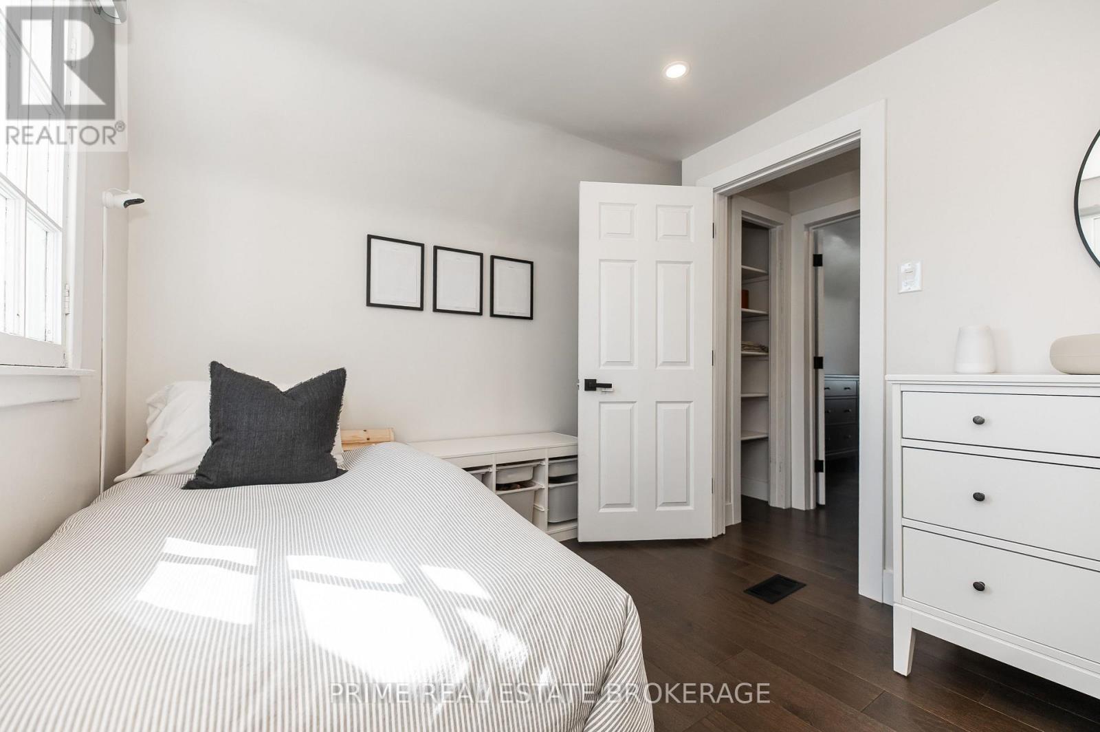 8 Pine Street, St. Thomas, Ontario  N5R 1L9 - Photo 28 - X13755826