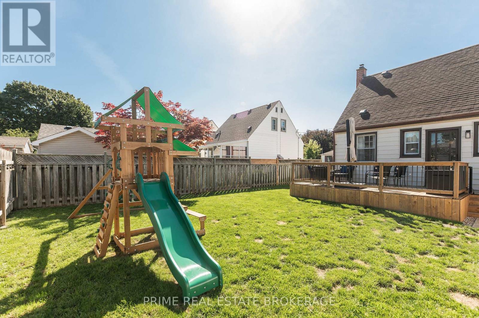 8 Pine Street, St. Thomas, Ontario  N5R 1L9 - Photo 8 - X13755826
