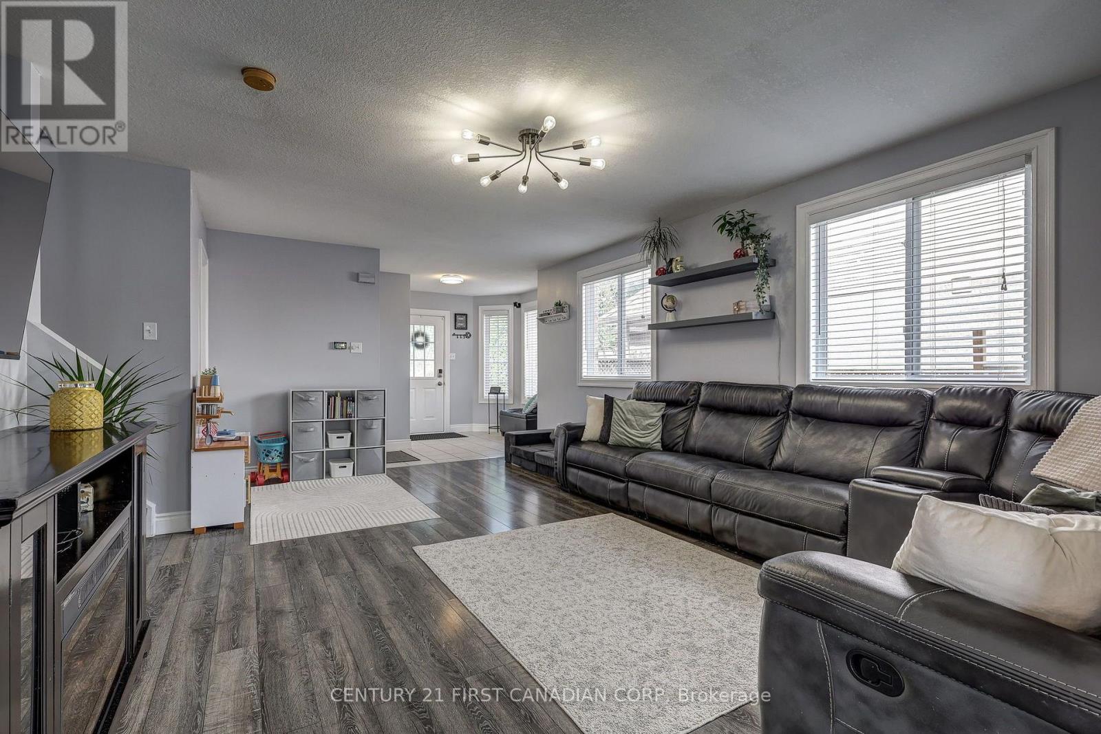 232 Ridgeview Place, London East, Ontario  N5Y 5T8 - Photo 8 - X13755996