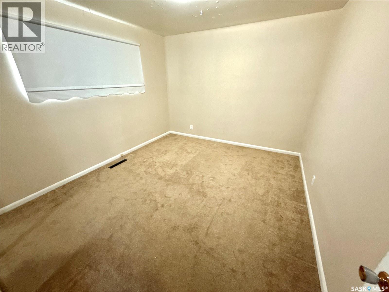 1711 93rd Street, North Battleford, Saskatchewan  S9A 0C7 - Photo 19 - SK047739