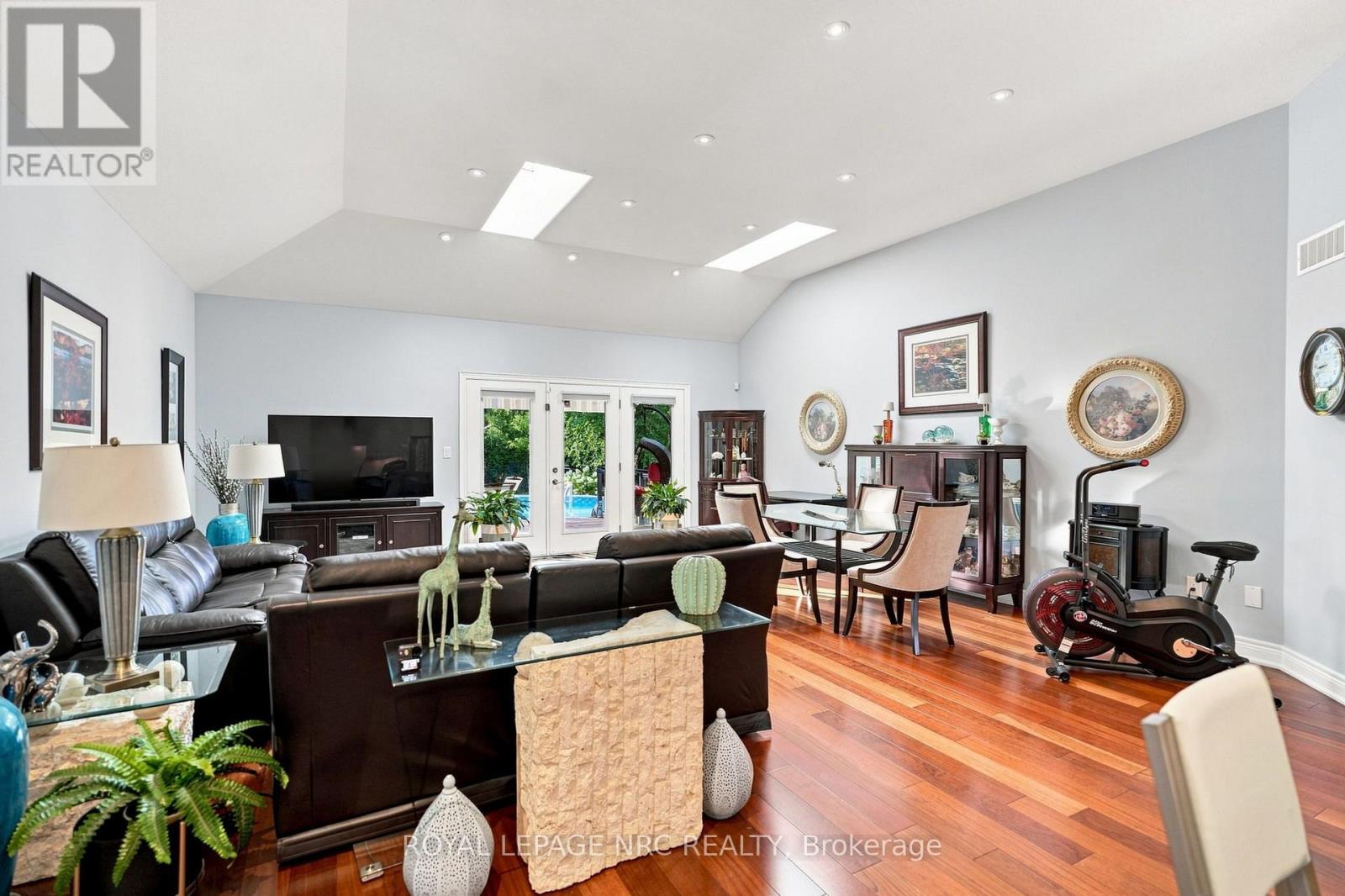 19 Stoneridge Crescent, Niagara-On-The-Lake, Ontario  L0S 1J1 - Photo 11 - X13756054