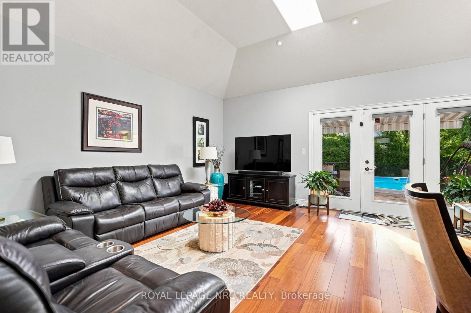 19 Stoneridge Crescent, Niagara-On-The-Lake, Ontario  L0S 1J1 - Photo 12 - X13756054