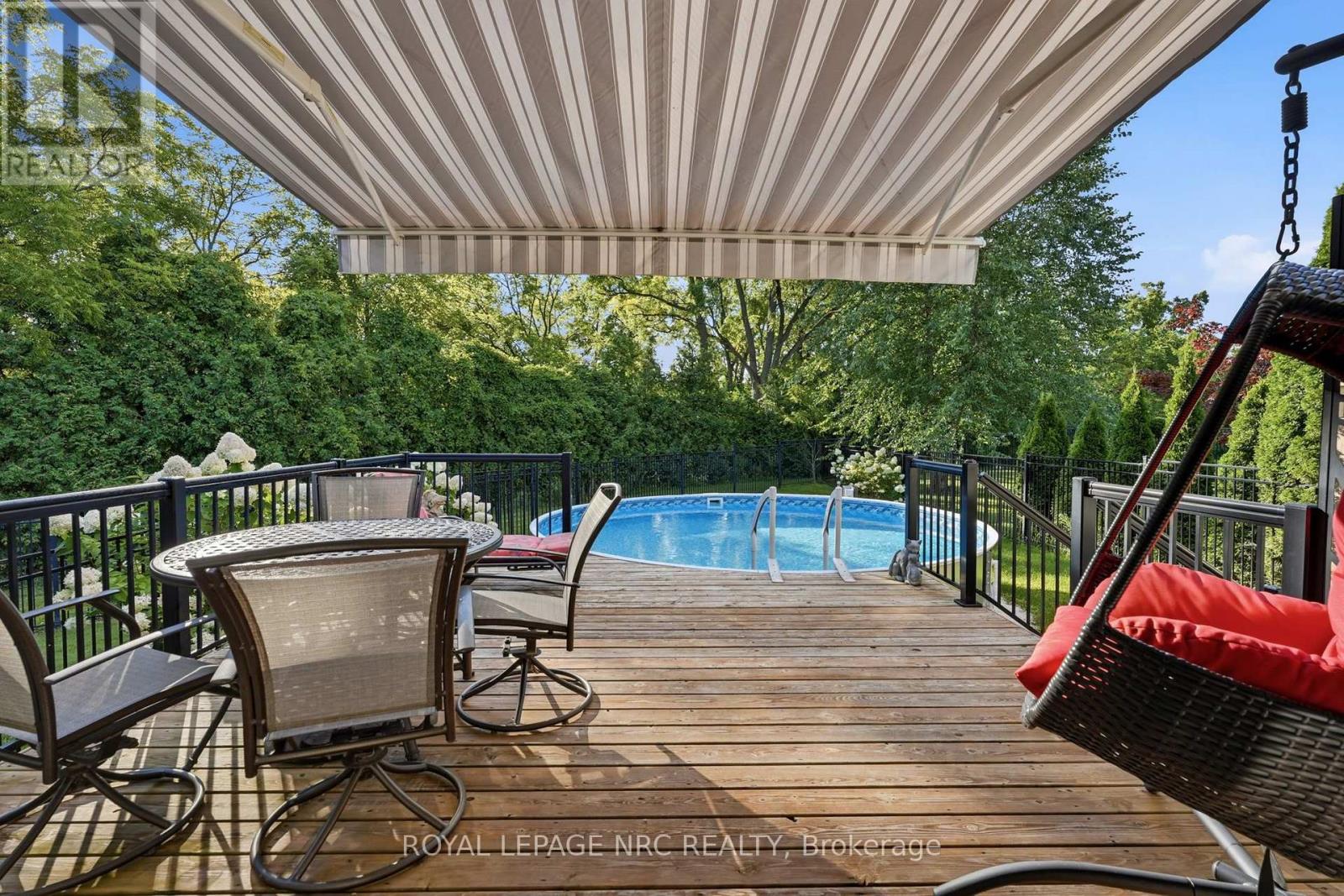 19 Stoneridge Crescent, Niagara-On-The-Lake, Ontario  L0S 1J1 - Photo 22 - X13756054