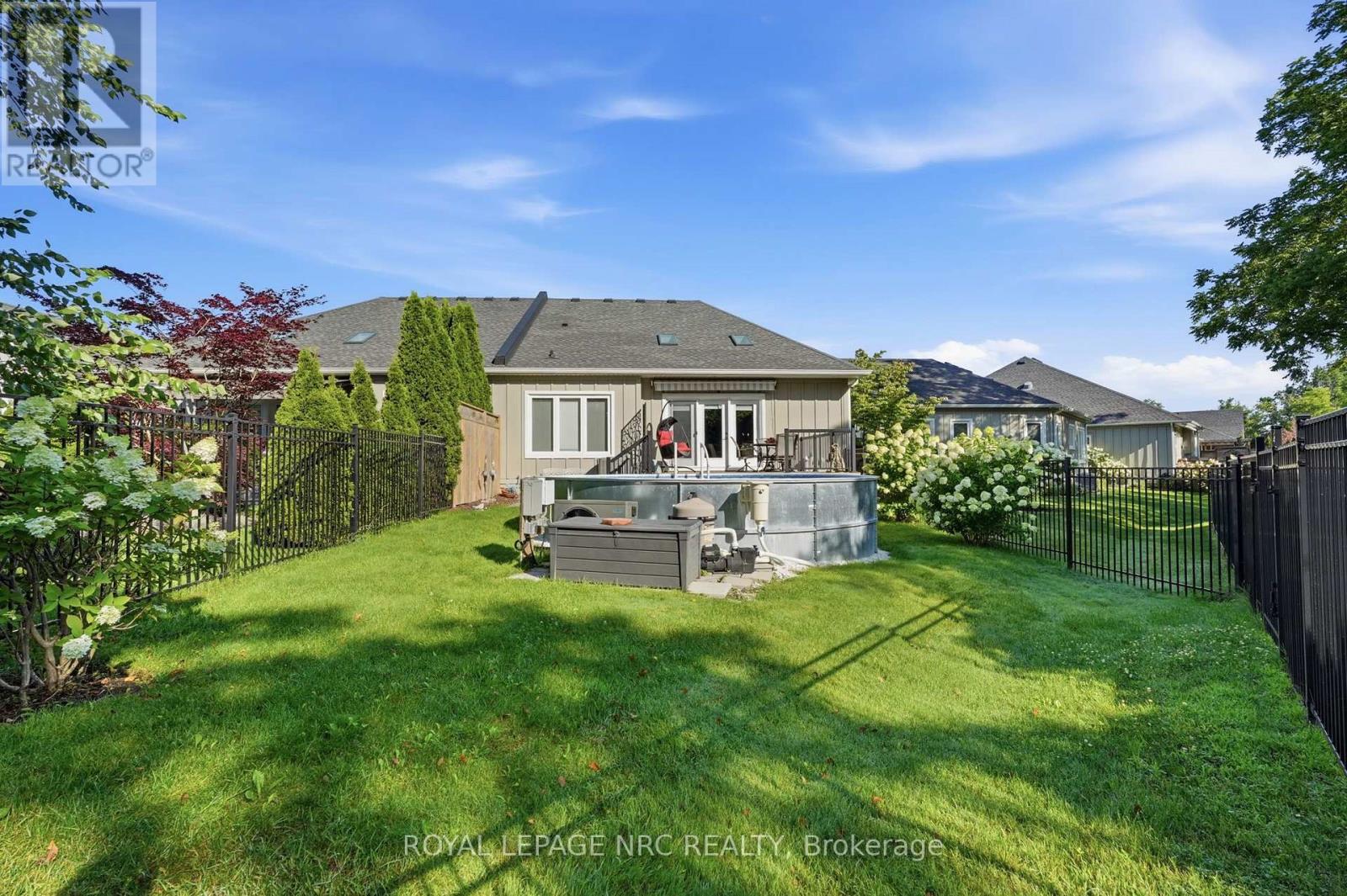 19 Stoneridge Crescent, Niagara-On-The-Lake, Ontario  L0S 1J1 - Photo 26 - X13756054