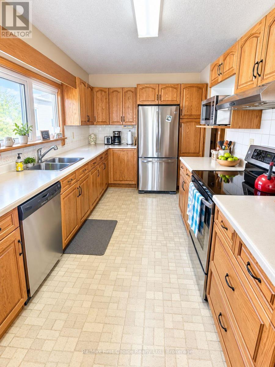 248 Third St Street E, Fort Frances, Ontario  P9A 1P8 - Photo 2 - X13756066