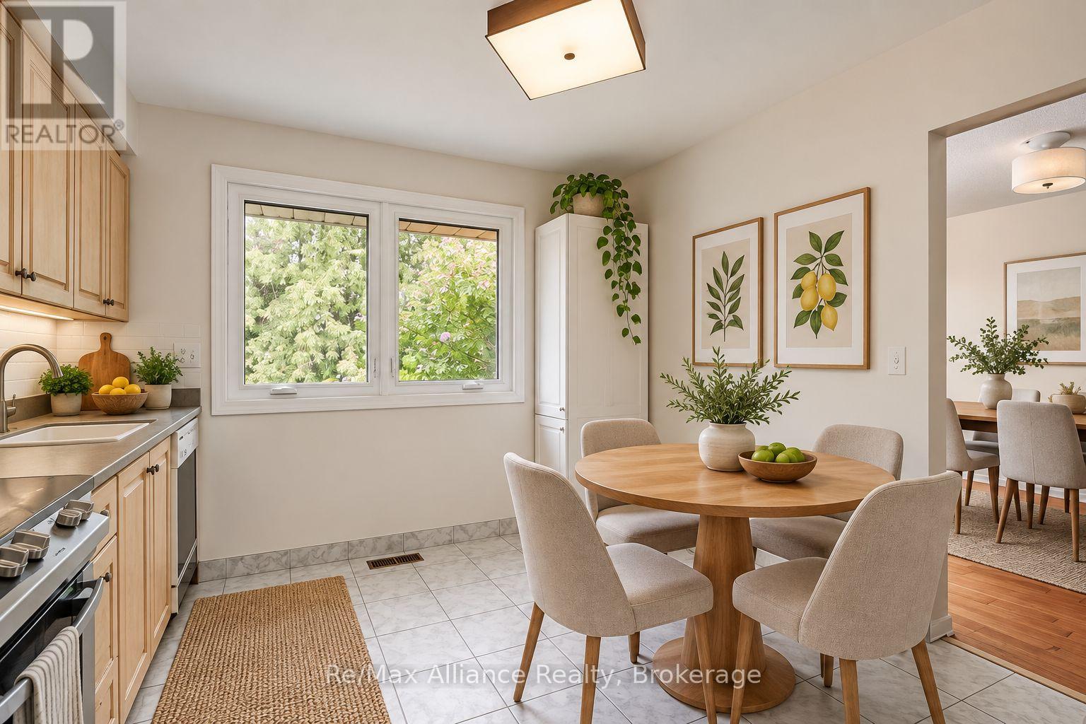 2454 Woking Crescent, Mississauga, Ontario  L5K 1Z7 - Photo 16 - W13755948