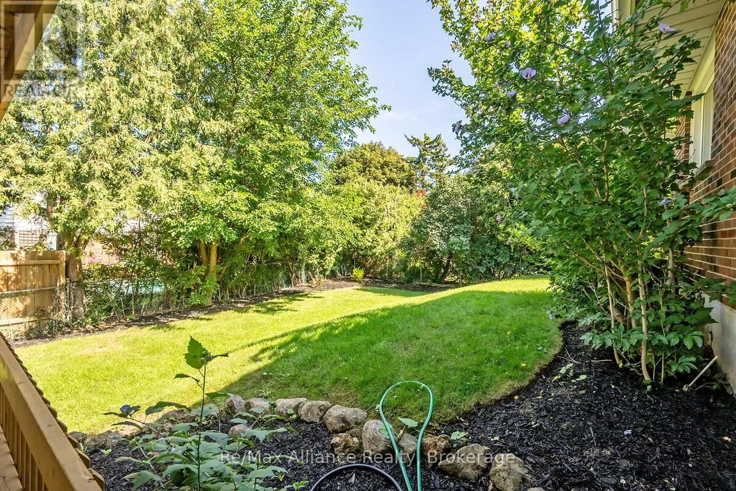 2454 Woking Crescent, Mississauga, Ontario  L5K 1Z7 - Photo 43 - W13755948
