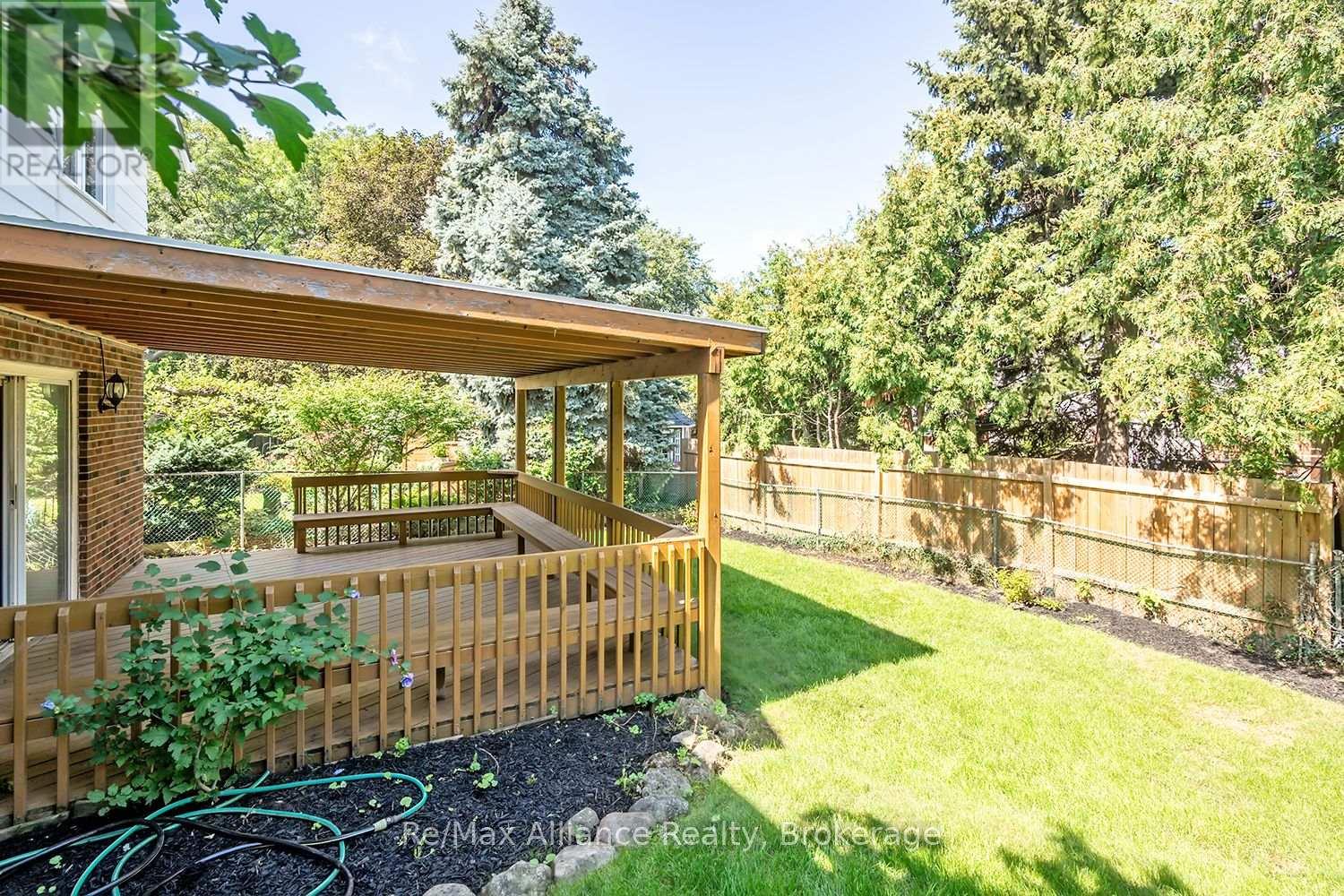 2454 Woking Crescent, Mississauga, Ontario  L5K 1Z7 - Photo 46 - W13755948