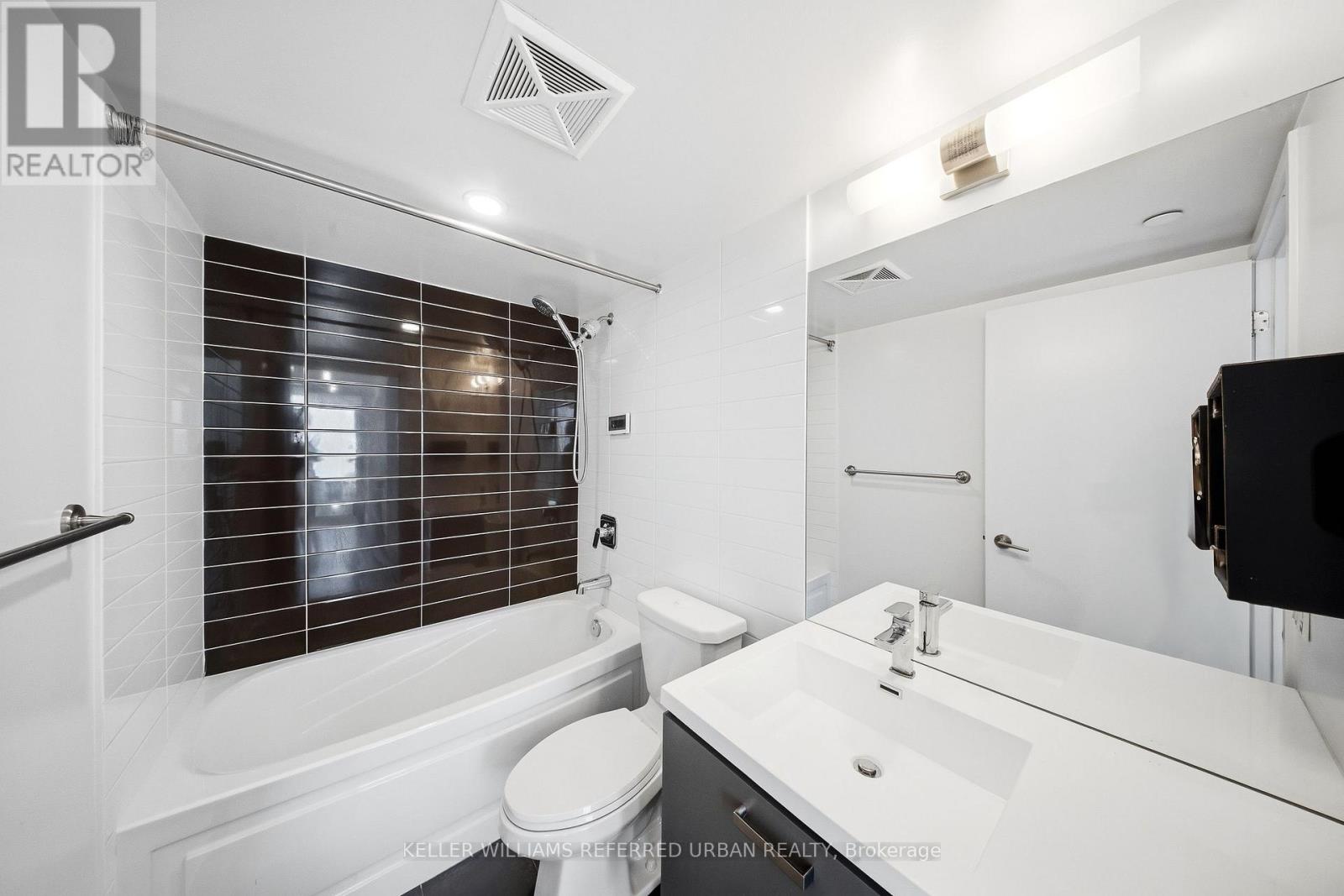 2010 - 125 Redpath Avenue, Toronto, Ontario  M4S 0B5 - Photo 14 - C13755784